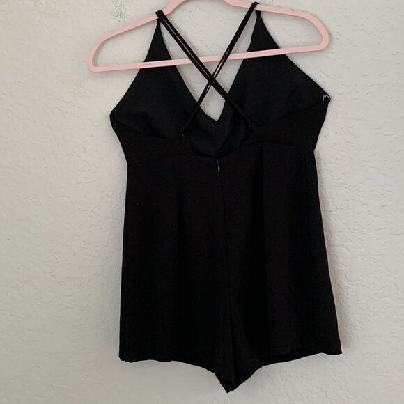 Forever 21 Romper Black Size M - Picture 2 of 10